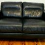 2 seater leather couch Image 4