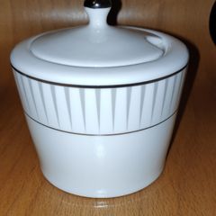 Fransis Brennan the Collection for Dunnes Stores fine bone china sugar bowl with lid