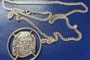 1733 Mexico Cob, Piece of 8, 8 Reales -  Philip V In silver pendent and silver chain.