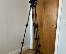 Vinten Pro-Touch Professional Tripod and Carry Case