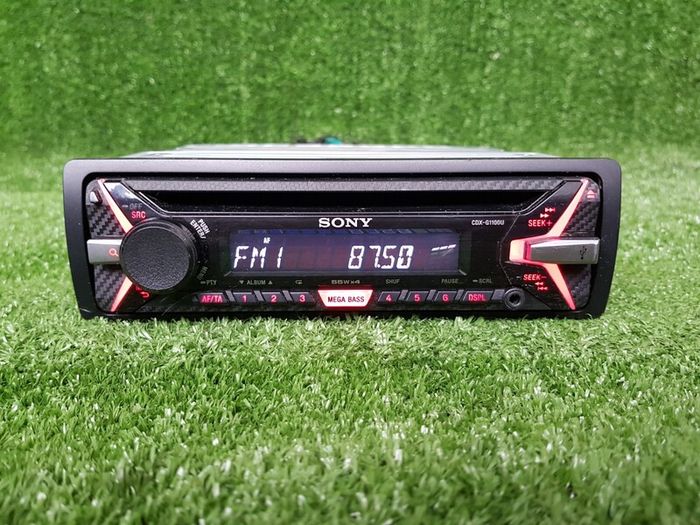 Sony CDX-G1101U Car Stereo - CD Player / USB / AUX (Perfect Working Order)