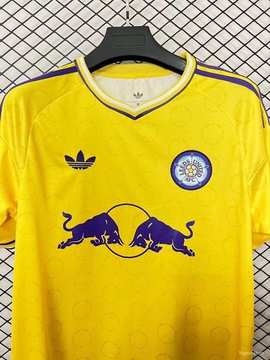 Leeds united jersey