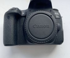 Canon Eos 77d Dslr Camera