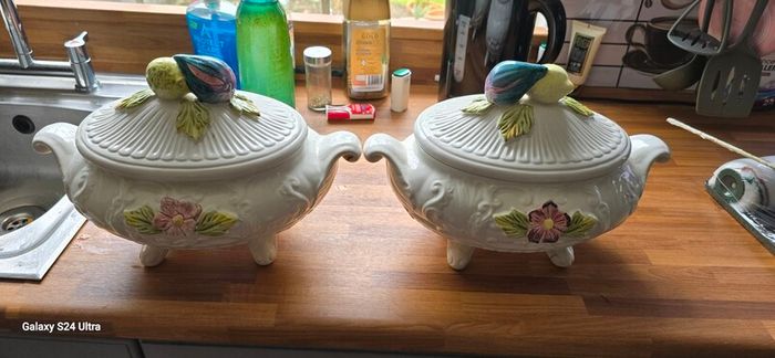 2 soup tureen ceramic