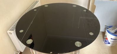 extendable dining table and chairs