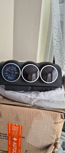 skyline r34 3 gauge cluster + gauges