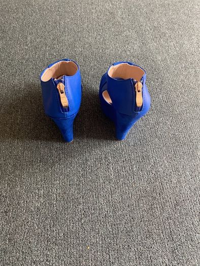 Brand new boots size 36