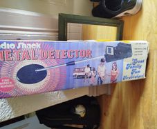 vintage 1970s metal detector