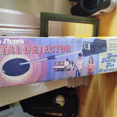 vintage 1970s metal detector