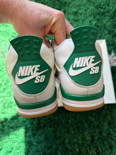 Jordan 4 Sb Pine Green
