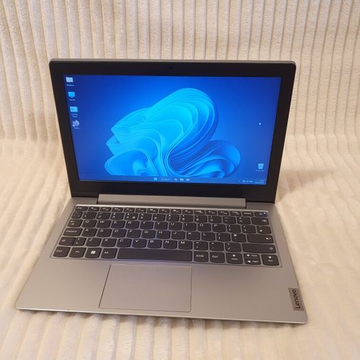 LENOVO Laptop windows 11 small and portable