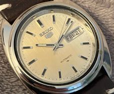 1980 SEIKO Automatic Day/Date cal.7009 Batman case