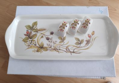 Vintage St.Michael Harvest melamine sandwich tray & 3 napkin rings
