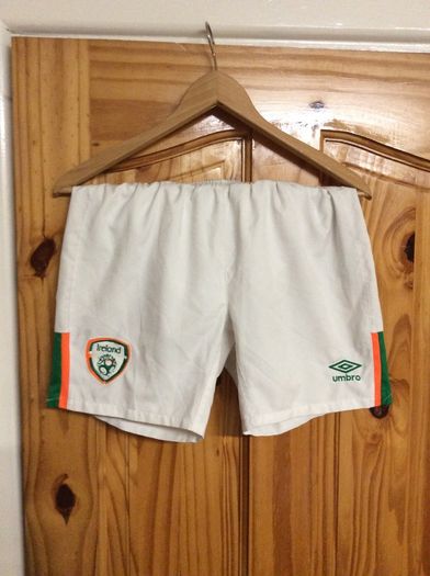 Ireland Football. Official Umbro Youths Xtra Large Boys Home Jersey.Matching Shorts Also Available. Collect In Dublin Or Receive Via Post.