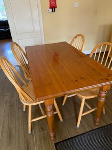 Kitchen  table and 6 chairs