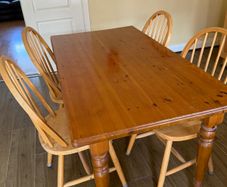 Kitchen  table and 6 chairs