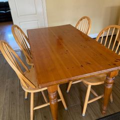 Kitchen  table and 6 chairs