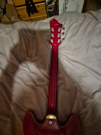 Hagstrom Viking SemiHollow