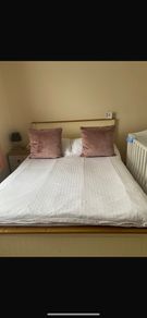 King size bed