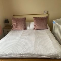 King size bed