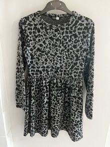 Thin knit dress girls dress Age 9-10