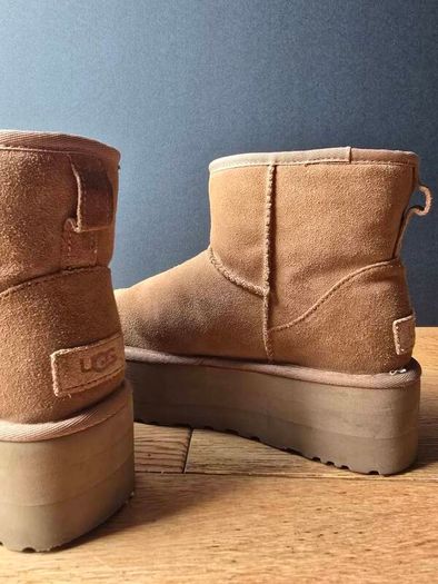 UGG Classic Mini Platform Boots Chestnut  EU 39  UK 6