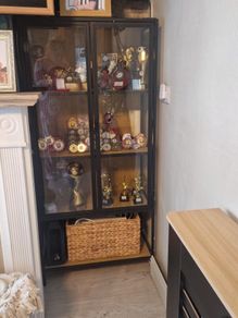 display cabinet