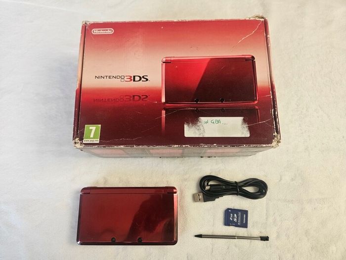 Boxed Nintendo 3DS metalic red