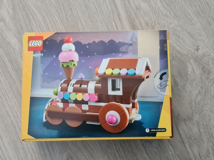 LEGO Creator Gingerbread Train Ornament 40777
