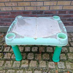 Sand table