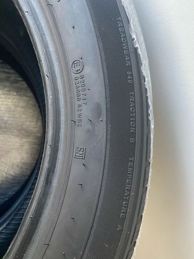 4x Kumho Crugen Premium KL33 SUV Tyres - Unused - 105H