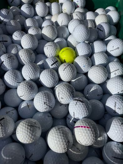 40 Taylormade Golf Balls