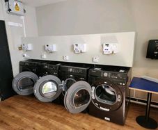 Washing machine/Dryers (coin operated) / Dryer