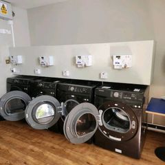 Washing machine/Dryers (coin operated) / Dryer