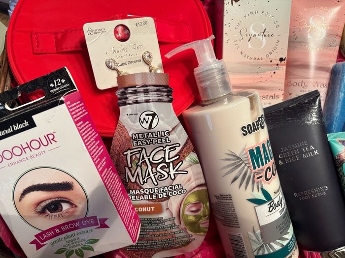 fab ladies gift  hamper