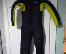 Wetsuit