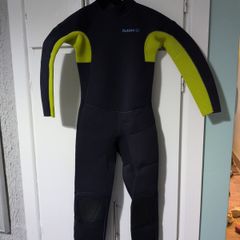 Wetsuit