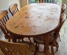 Dining table and 6 chairs PRICE DROP