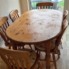 Dining table and 6 chairs PRICE DROP