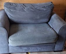 Free cuddler Chair