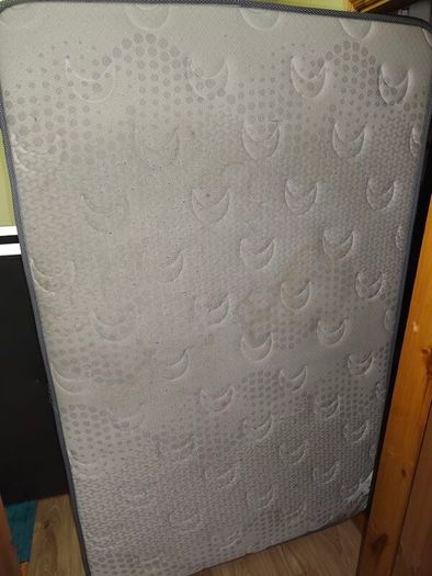 Queen size Luxury Bed