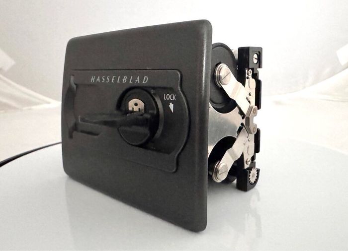 Hasselblad H1 Medium Format Film Camera Kit