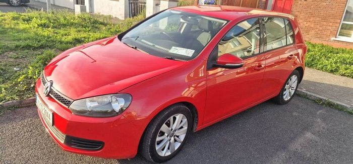 VW Golf 2011  1.6 TDI  Excellent Condition