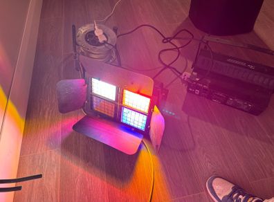 2 x Showtec Qoatro light DMX
