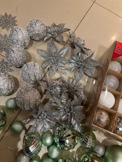 Christmas tree decorations