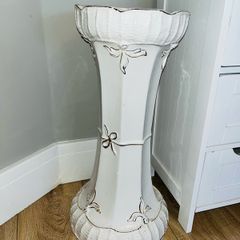 Vintage ceramic pedestal
