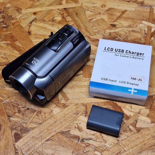 Canon LEGRIA HF R106 Full HD Camcorder - 31733