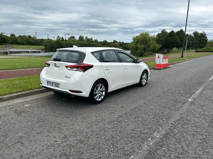 Toyota Auris 1.6 D4d Nct 3/27 Tax 6/26