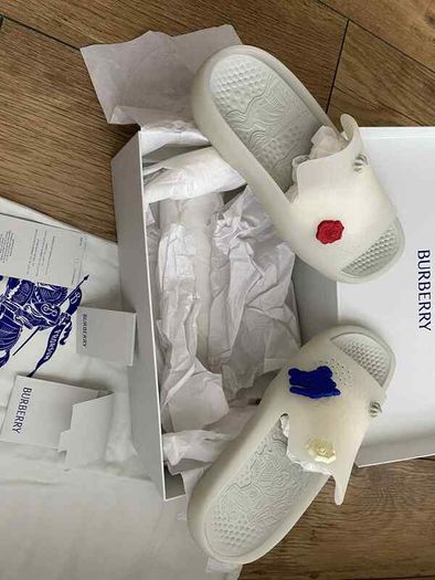 BURBERRY Women's Rubber Slide Sandals White Logo Charms EU 38 Authentic