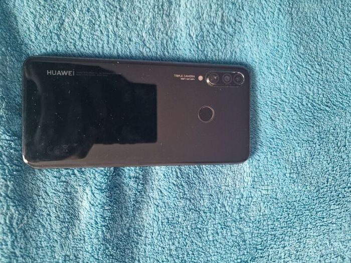 Job Lot of 4 Smartphones - ALL WORKING (samsung, TCL, Huawei, Alcatel) - Damaged/Cracked